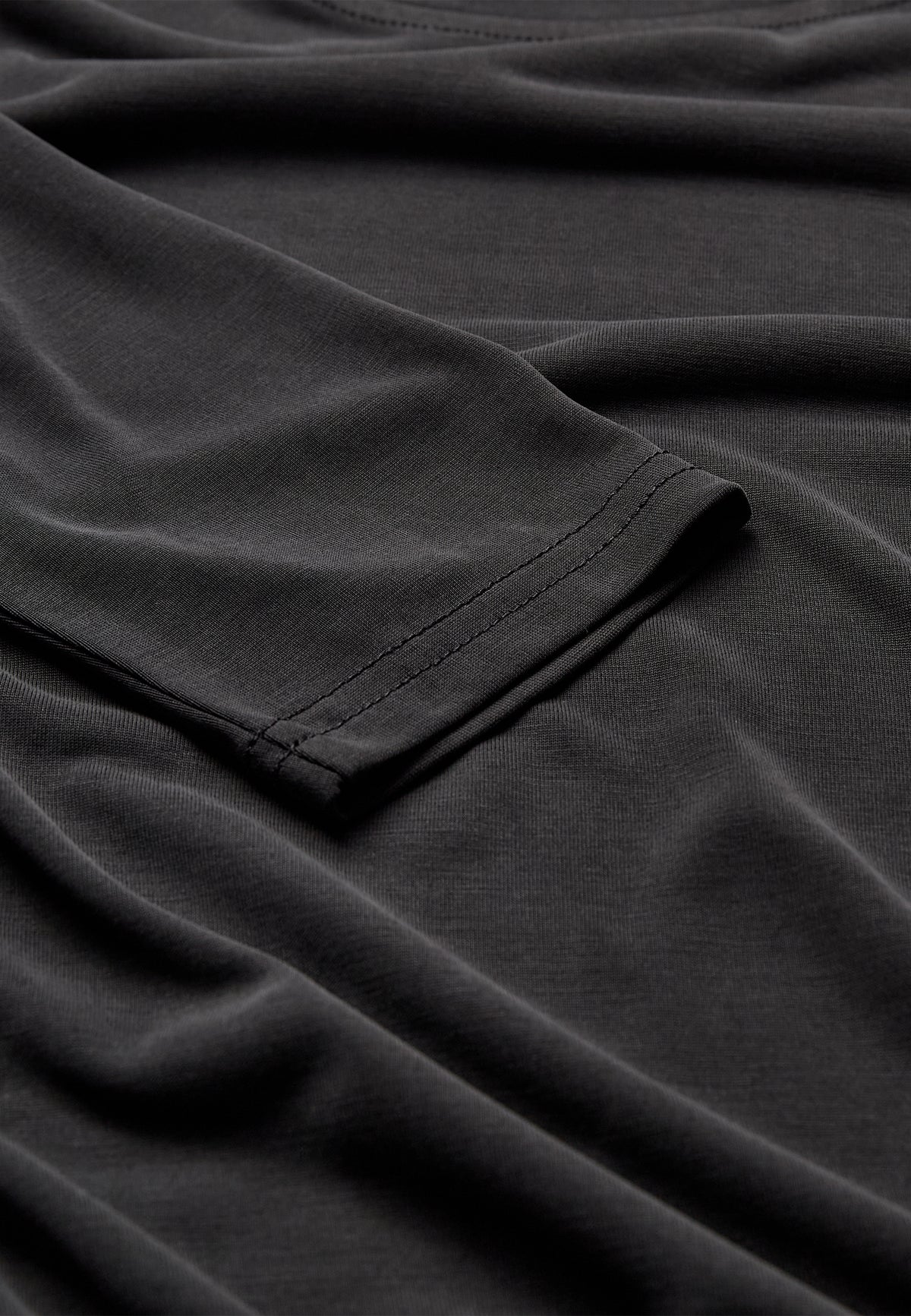 minimum female Margot Tee 0281 Long Sleeved T-shirt 999 Black