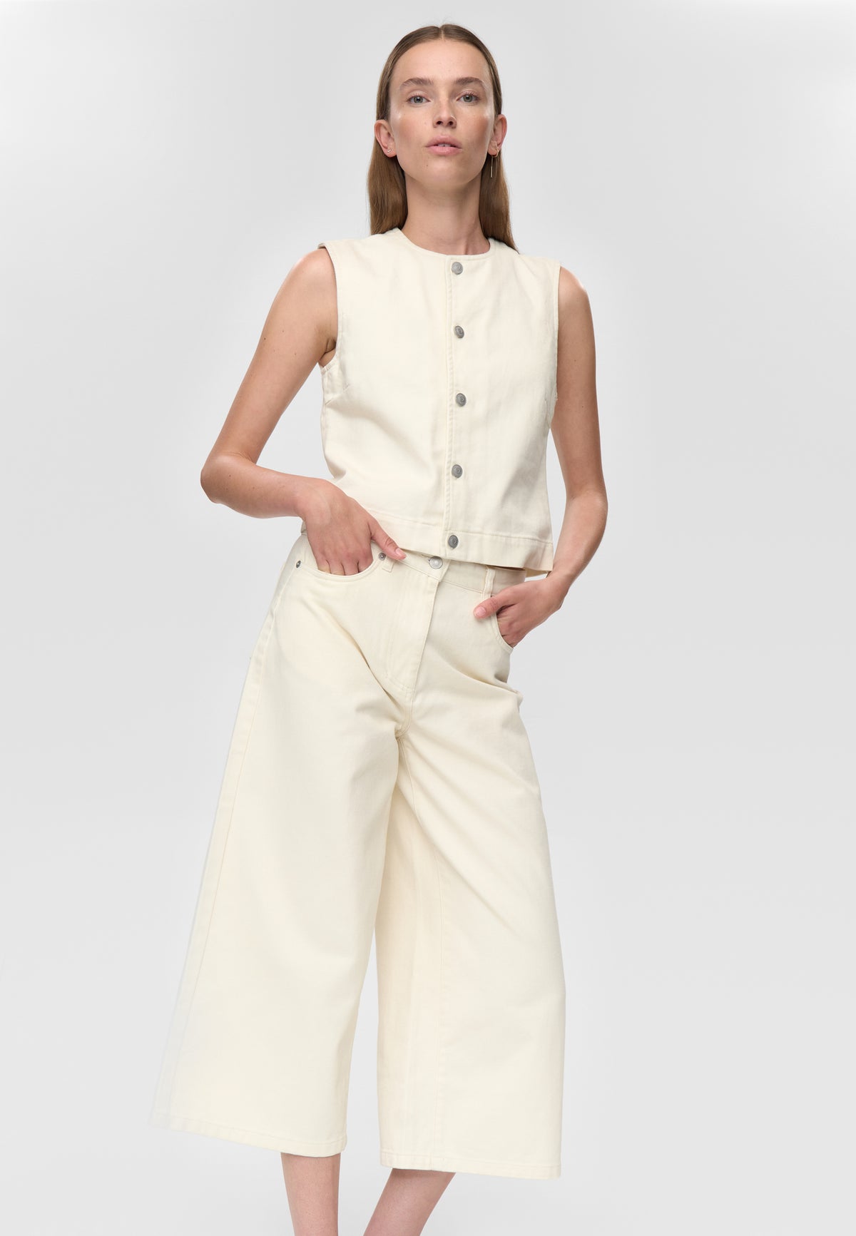 minimum female Alessia vest 4579 Gilet 0701 Whisper white