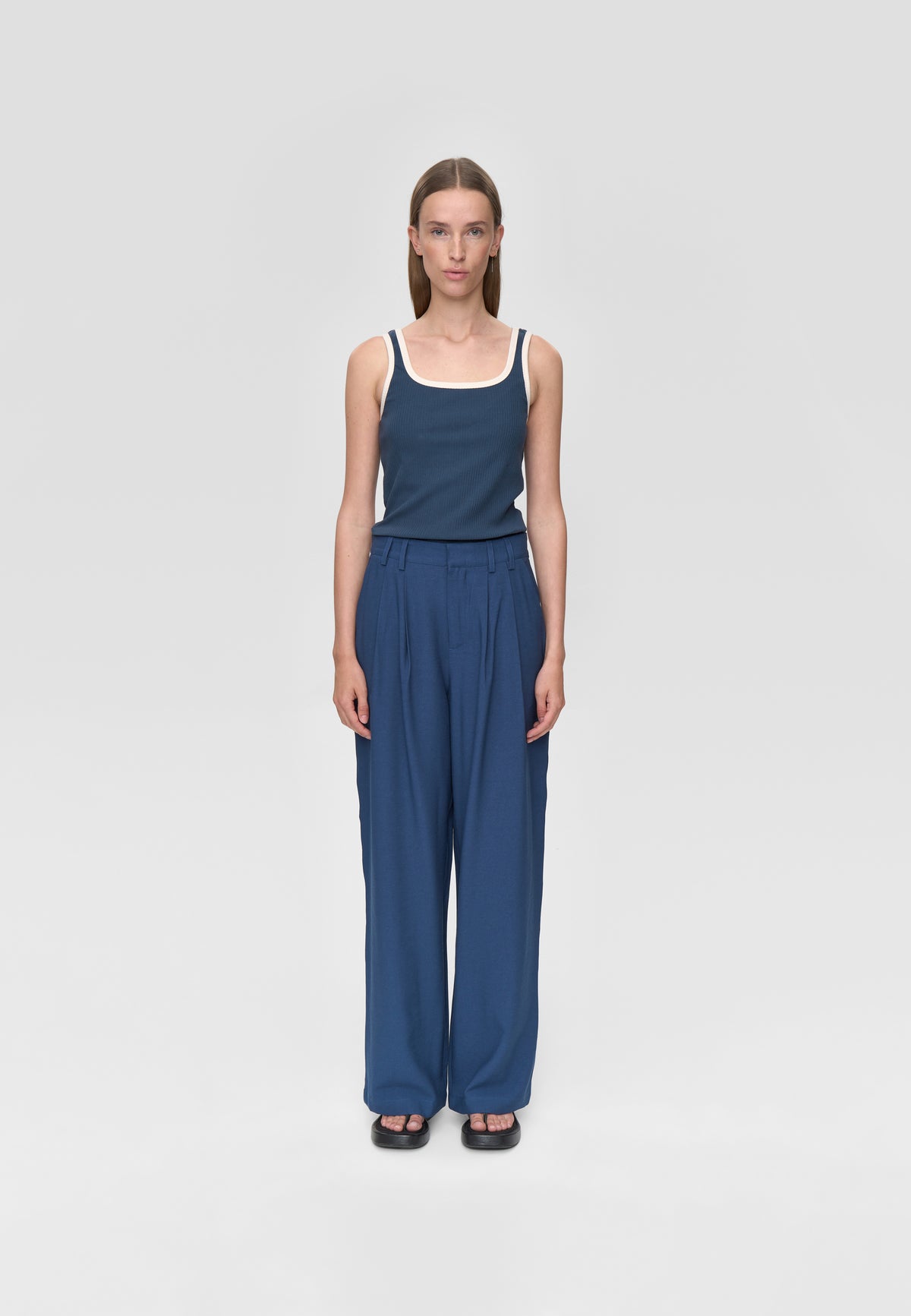 minimum female Lunay pants 4429 Dressed Pants 4027 Insignia blue