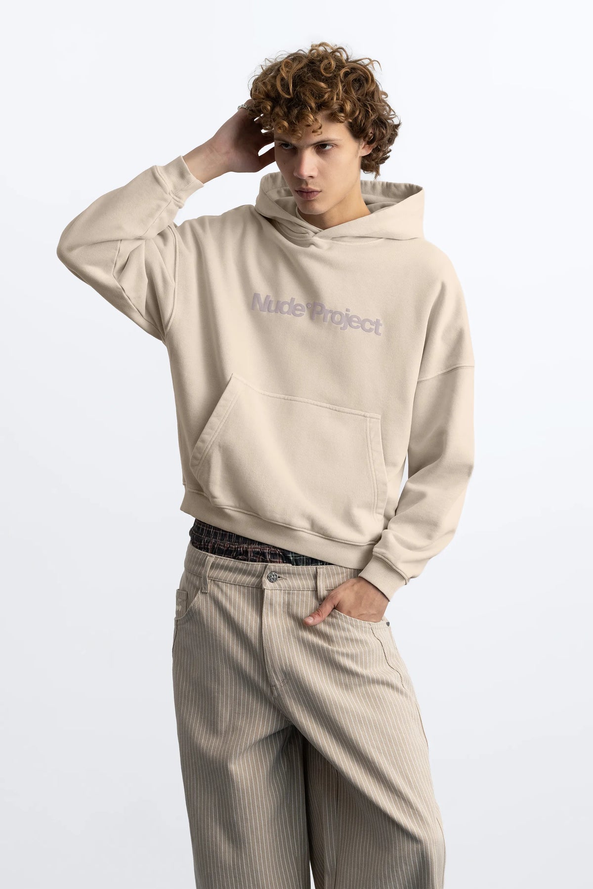 Box Logo Hoodie Ivory